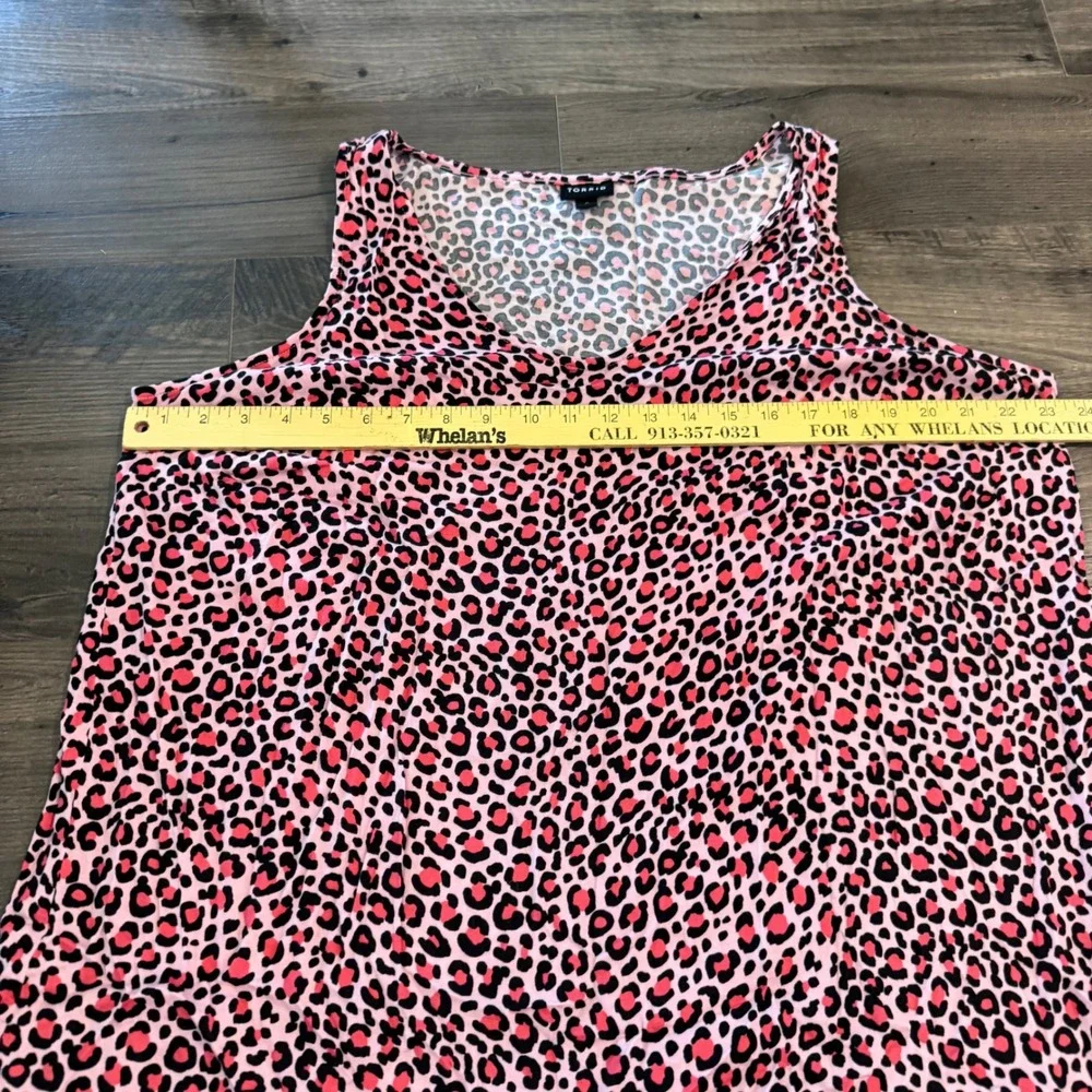 torrid vibrant pink
